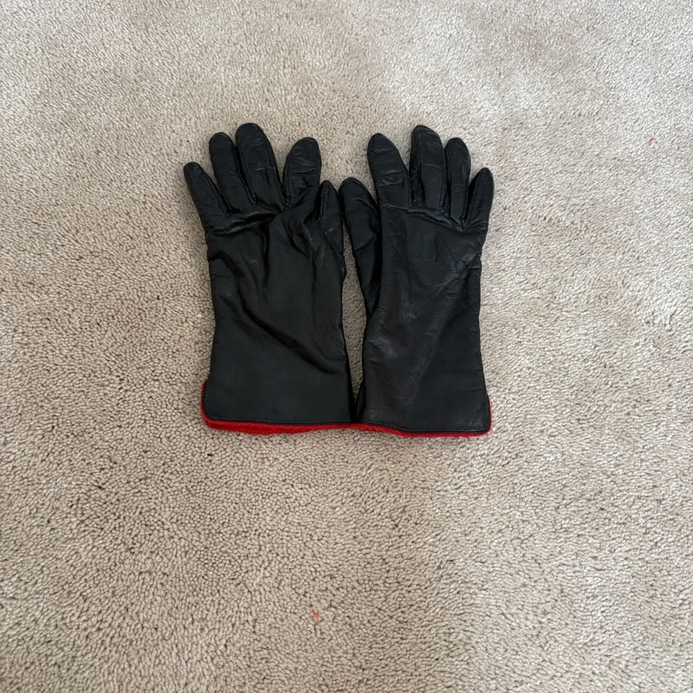 Black Leather Gloves